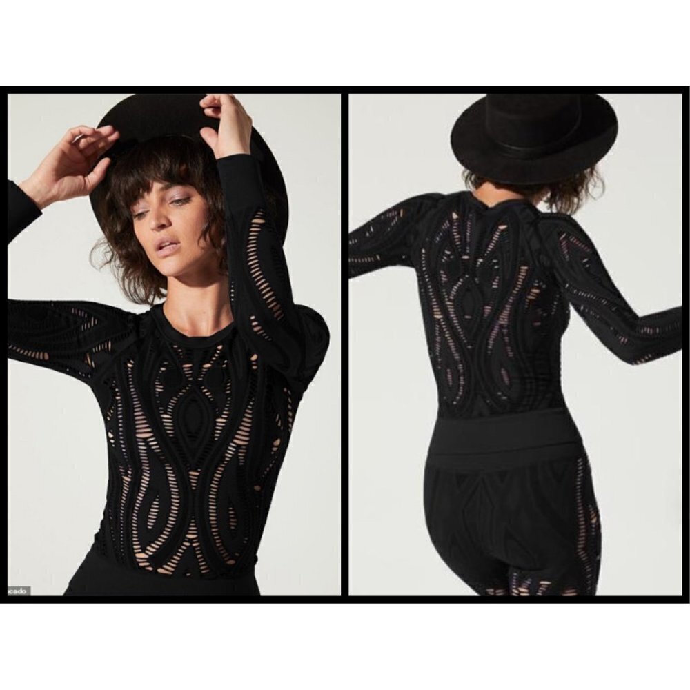 💕AVOCADO💕 Serenity Shred Long Sleeve Top + Leggings Set Black Medium M NWT - Picture 2 of 16